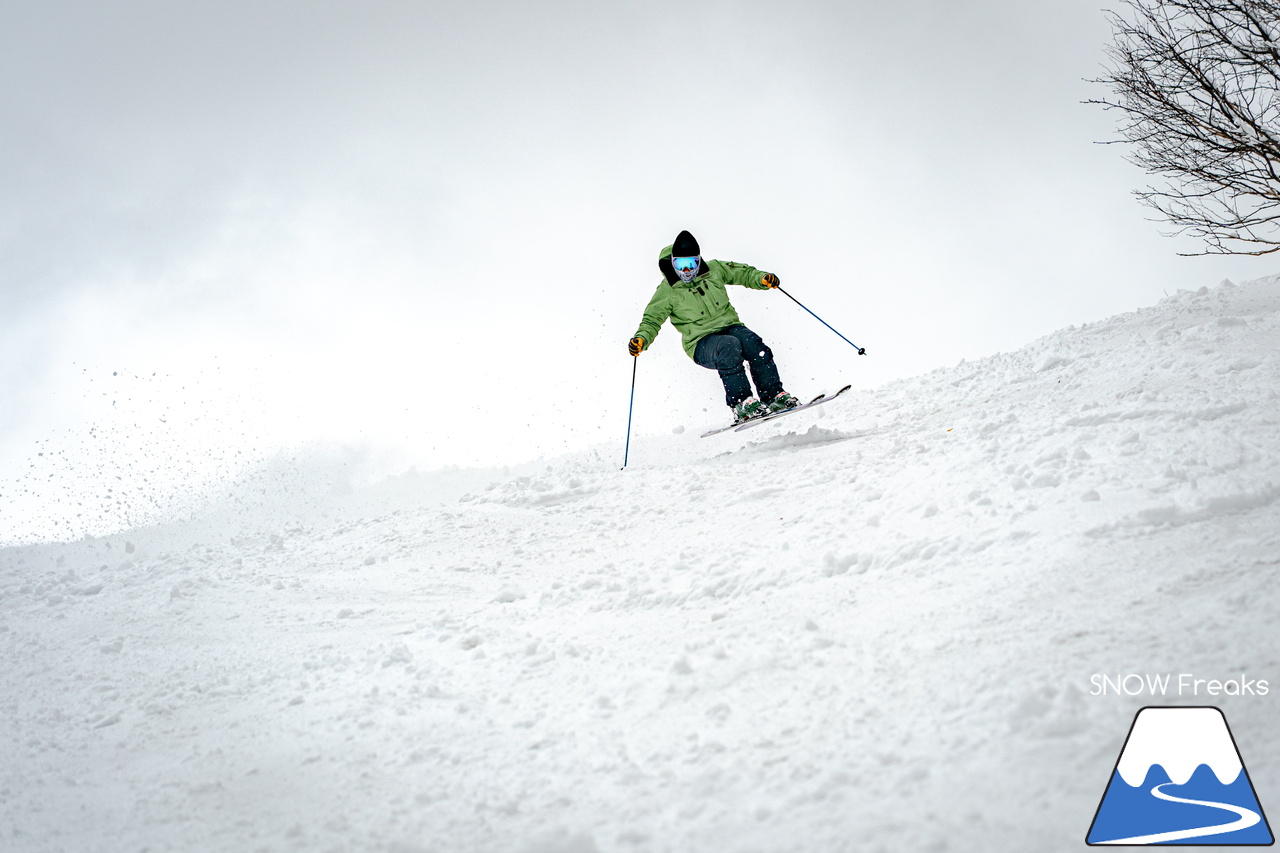 サッポロテイネ｜今シーズンは春セッション！プロスキーヤー・谷藤昌司さんと滑る１日。まさかのパウダー？！
